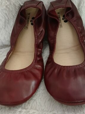 The Storehouse Flats O-Positive Size 10